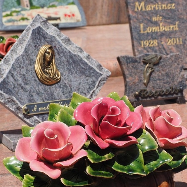 Articles funéraires